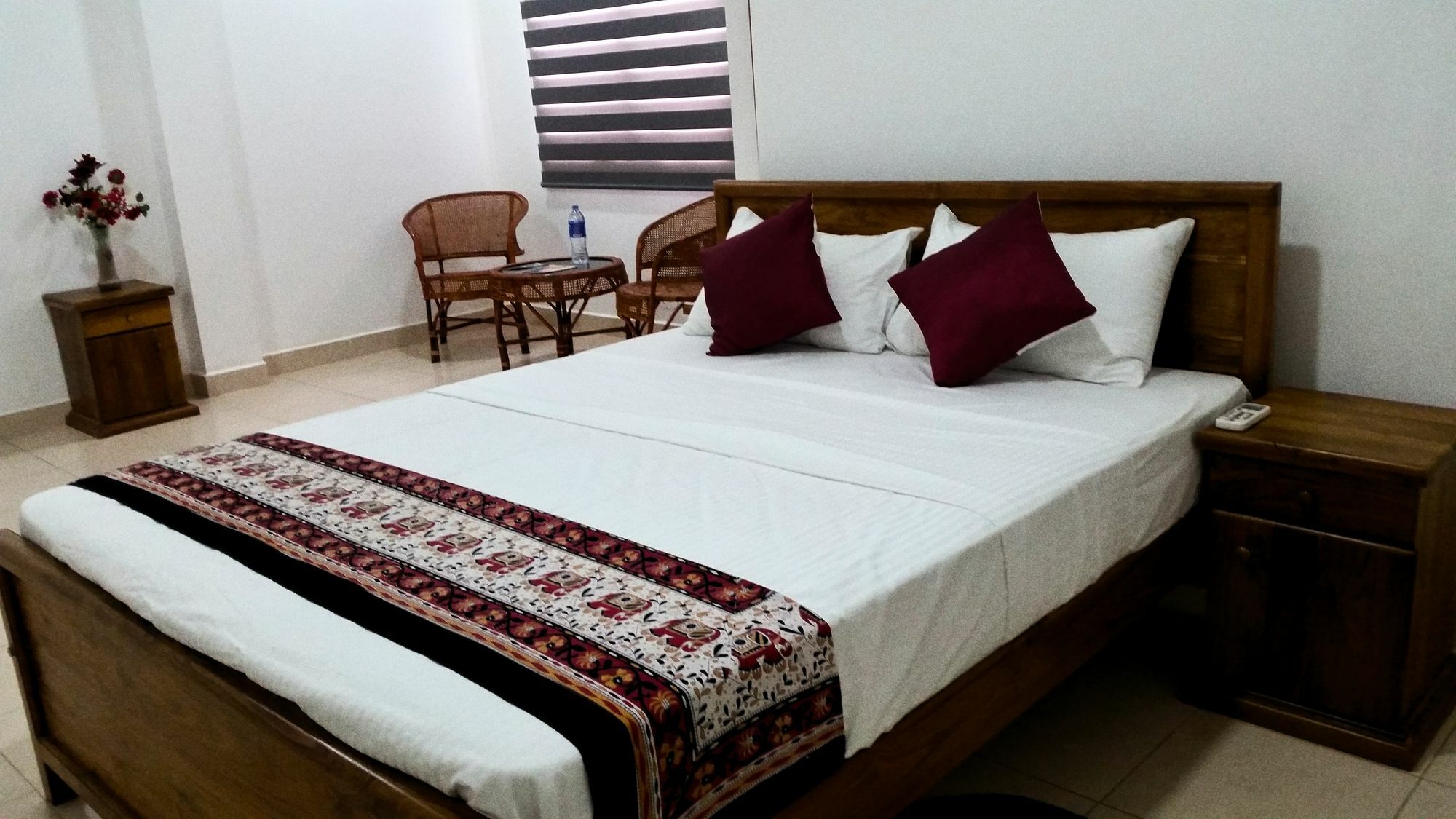 Ocean Pebbles Apartment Dehiwala-Mount Lavinia Exterior photo
