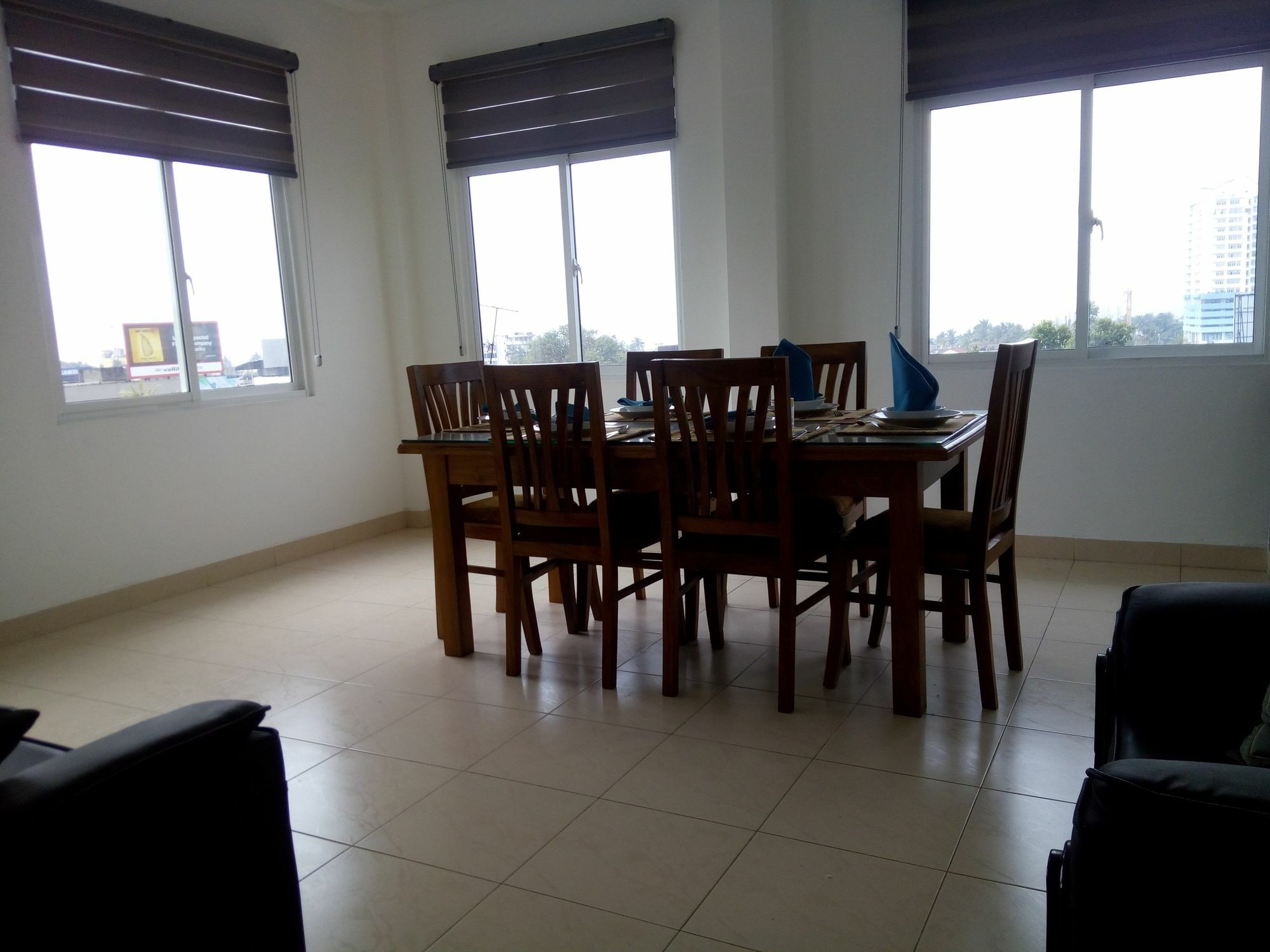Ocean Pebbles Apartment Dehiwala-Mount Lavinia Exterior photo