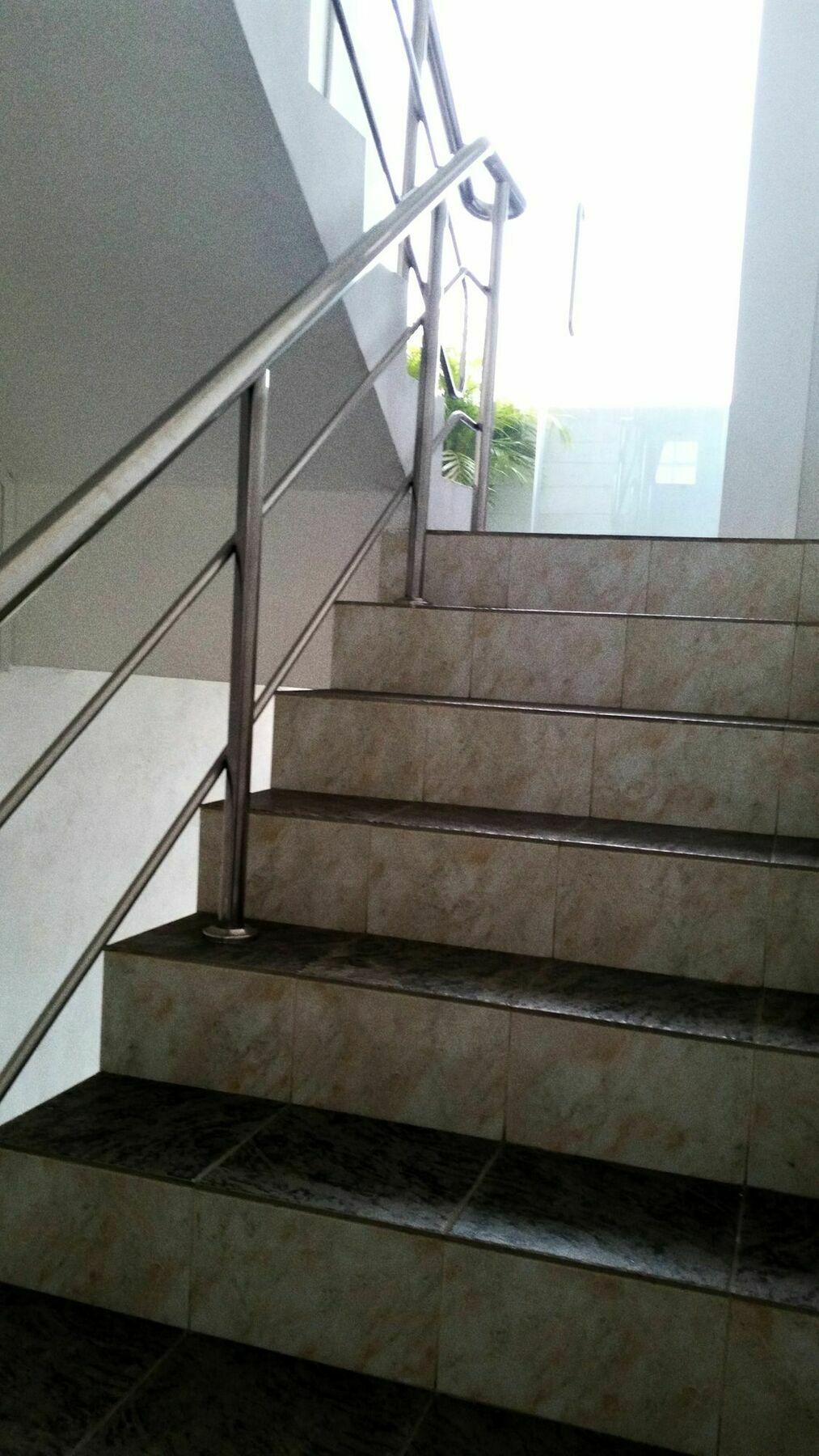 Ocean Pebbles Apartment Dehiwala-Mount Lavinia Exterior photo