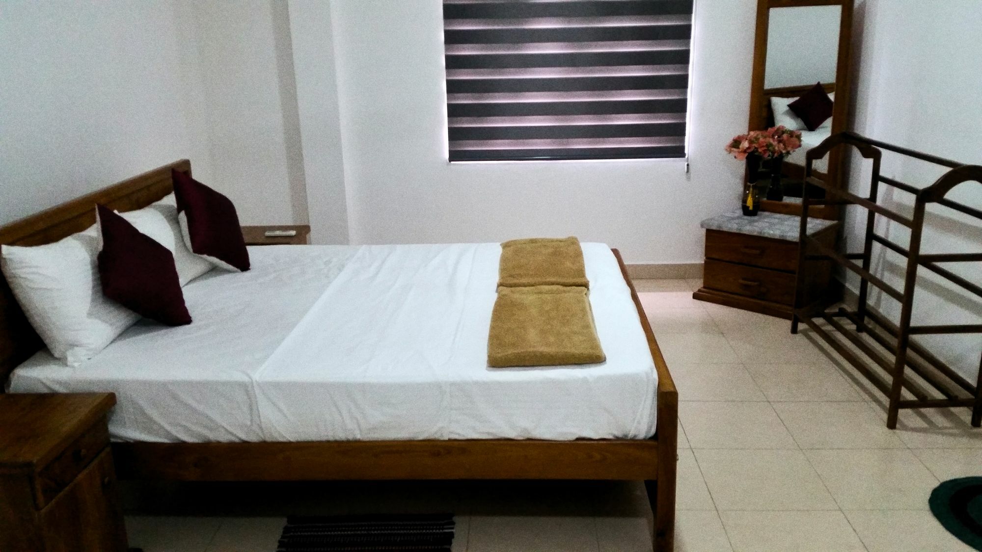 Ocean Pebbles Apartment Dehiwala-Mount Lavinia Exterior photo