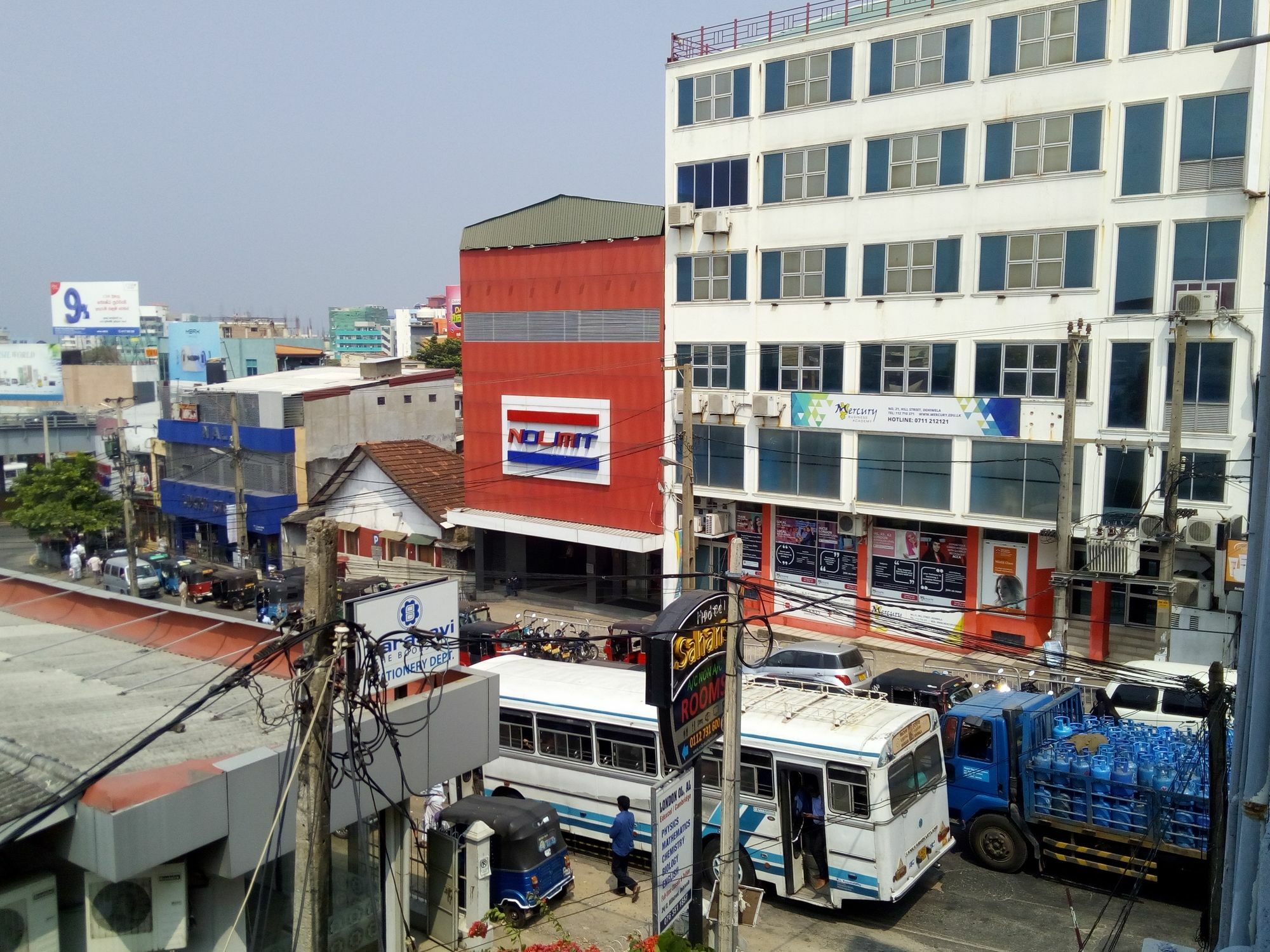 Ocean Pebbles Apartment Dehiwala-Mount Lavinia Exterior photo