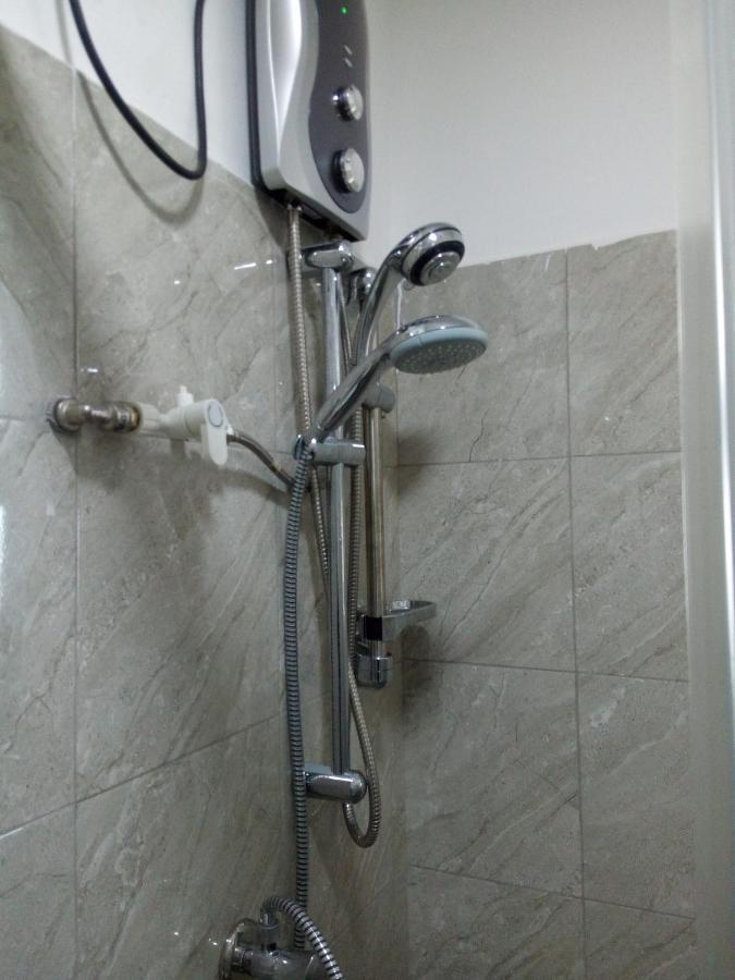 Ocean Pebbles Apartment Dehiwala-Mount Lavinia Exterior photo