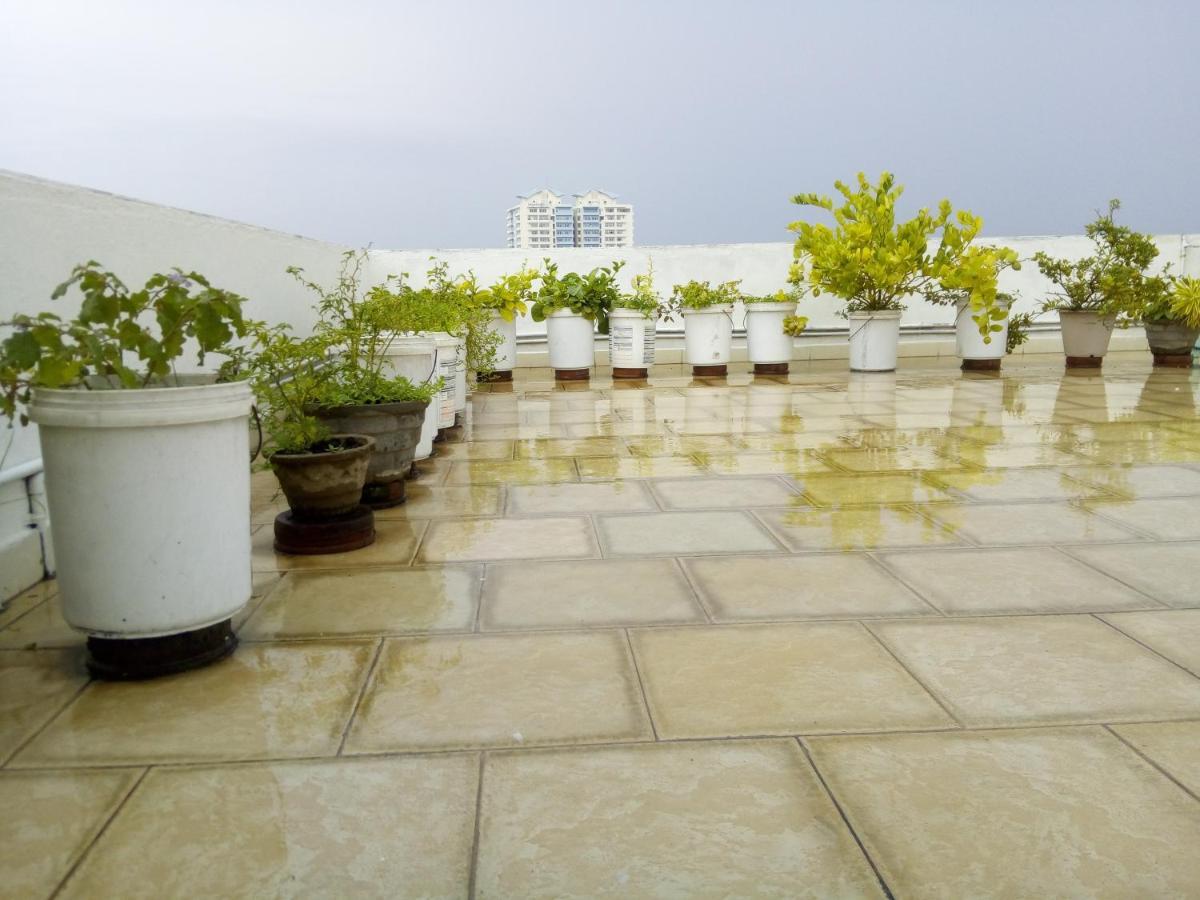 Ocean Pebbles Apartment Dehiwala-Mount Lavinia Exterior photo